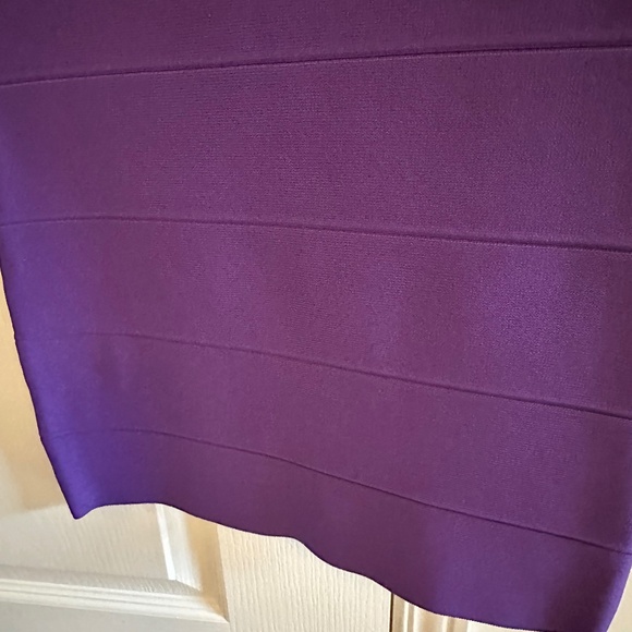 BCBG MaxAzria Simone bandage skirt - Picture 4 of 6